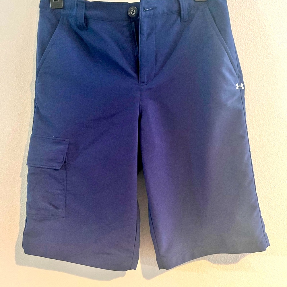 Boys Under Armour shorts - YLG